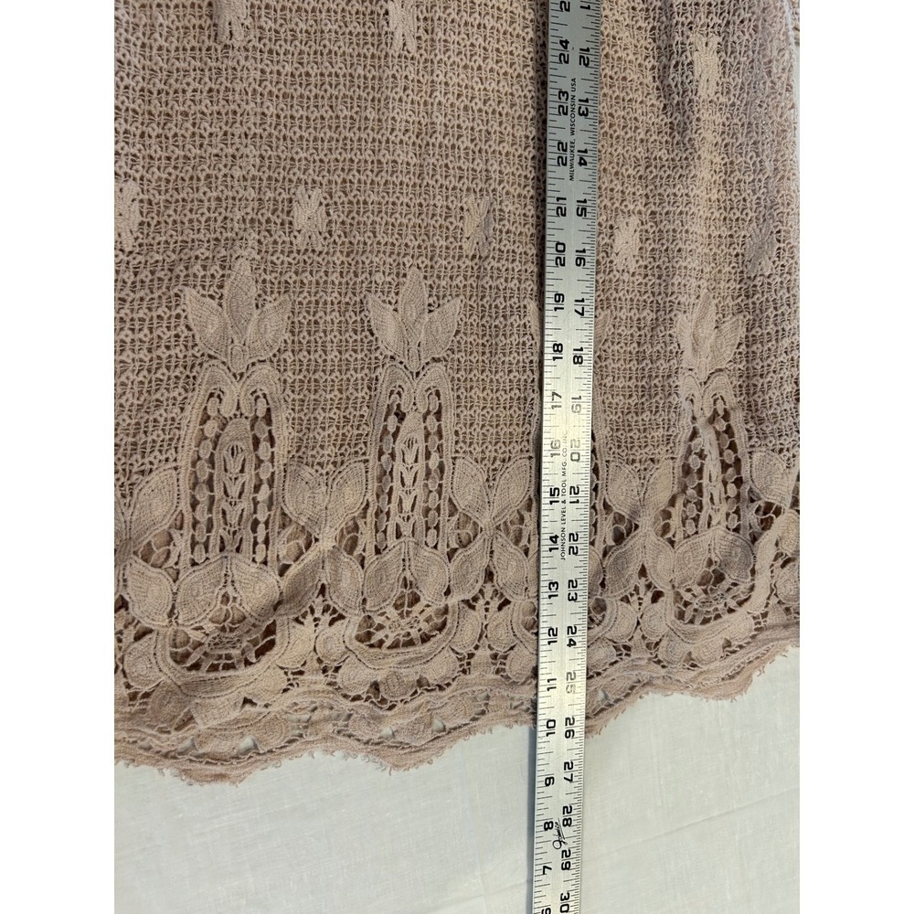 Soft Surroundings Crochet Top Womens Medium Beige Floral Lace Hem Short Sleeve - Picture 7 of 8